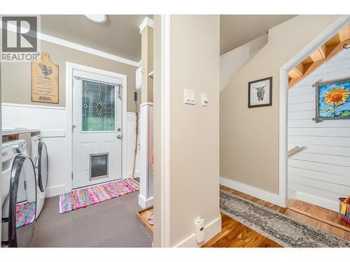 6934 Highway 6, Coldstream, BC - Indoor Photo Showing Laundry Room