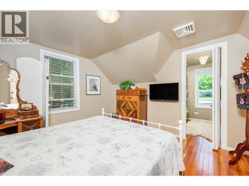 6934 Highway 6, Coldstream, BC - Indoor Photo Showing Bedroom
