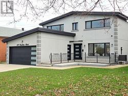 169 CHARLTON BOULEVARD Toronto, ON M2R 2J2