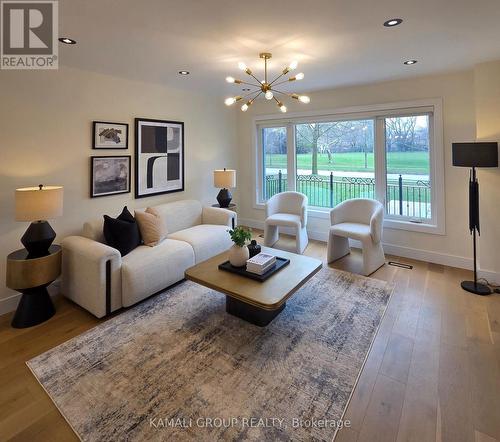 169 Charlton Boulevard, Toronto, ON - Indoor Photo Showing Living Room