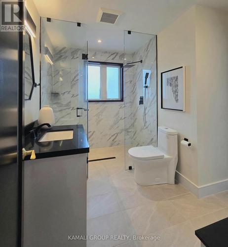169 Charlton Boulevard, Toronto, ON - Indoor Photo Showing Bathroom