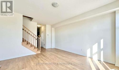 432 Okanagan Path, Oshawa, ON - Indoor Photo Showing Other Room