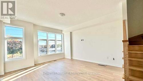 432 Okanagan Path, Oshawa, ON - Indoor Photo Showing Other Room