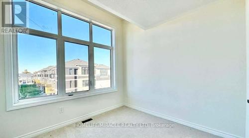 432 Okanagan Path, Oshawa, ON - Indoor Photo Showing Other Room