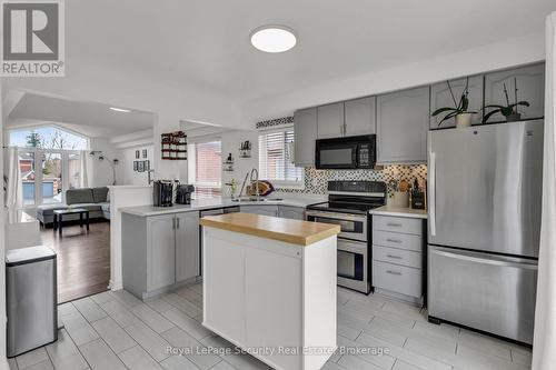 1280 Forest Street, Innisfil, ON - Indoor Photo Showing Kitchen