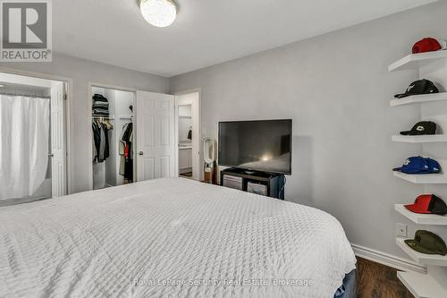 1280 Forest Street, Innisfil, ON - Indoor Photo Showing Bedroom