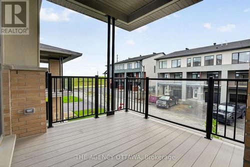 3061 Showcase Crescent, Ottawa, ON - Outdoor With Exterior