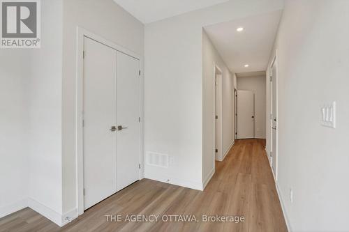 3061 Showcase Crescent, Ottawa, ON - Indoor Photo Showing Other Room