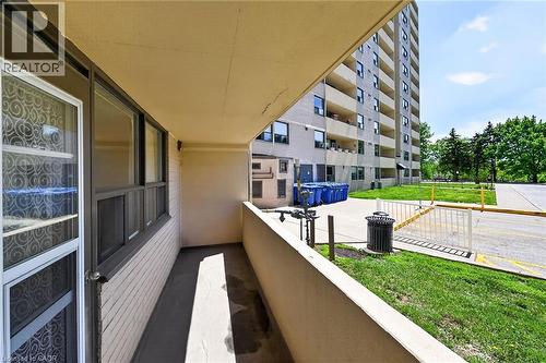 700 Dynes Road Unit# 101, Burlington, ON - Outdoor With Balcony With Exterior