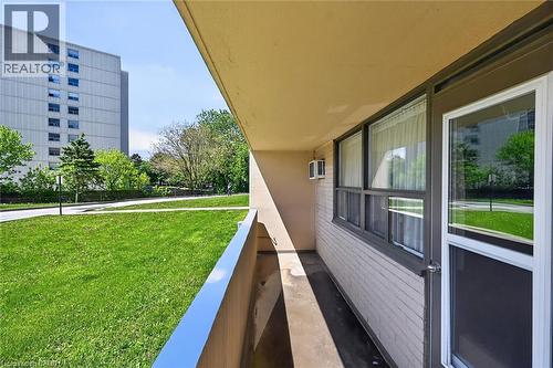 700 Dynes Road Unit# 101, Burlington, ON - Outdoor
