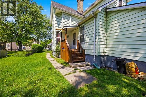 394 Palmerston Street South, Sarnia, ON - Outdoor