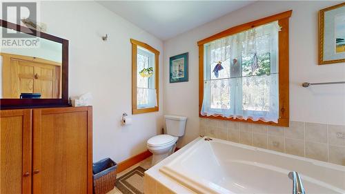 80 Steven Street, Gore Bay, ON - Indoor Photo Showing Bathroom
