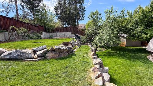 1608 1St Avenue, Cranbrook, BC - Outdoor With Backyard