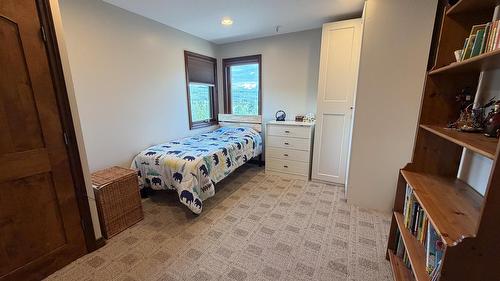 1608 1St Avenue, Cranbrook, BC - Indoor Photo Showing Bedroom
