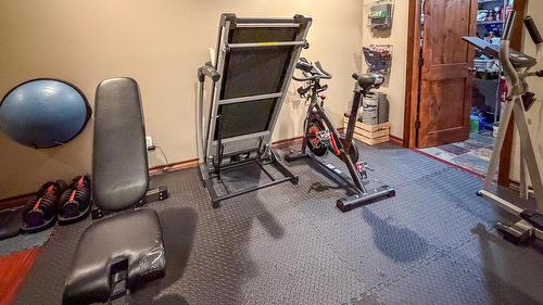 1608 1St Avenue, Cranbrook, BC - Indoor Photo Showing Gym Room