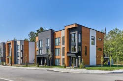 147 Rue de Bellevue Blainville, QC J7C 3X1
