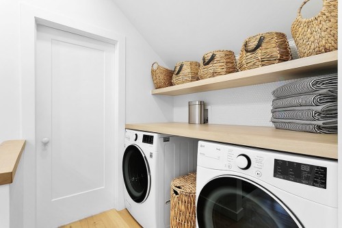Salle de lavage - 94 Av. Palmer, Otter Lake, QC - Indoor Photo Showing Laundry Room