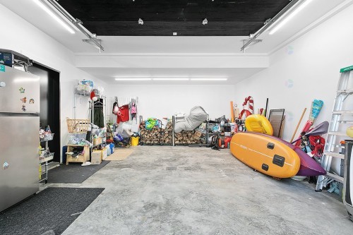 Garage - 94 Av. Palmer, Otter Lake, QC - Indoor Photo Showing Garage