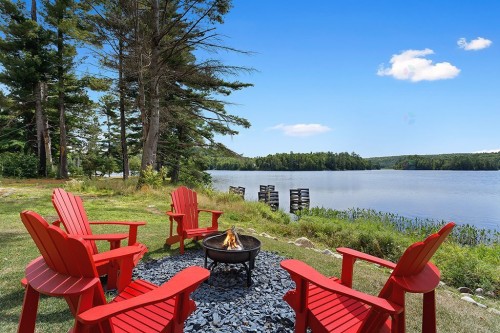 Bord de l'eau - 94 Av. Palmer, Otter Lake, QC - Outdoor With Body Of Water With Deck Patio Veranda With View