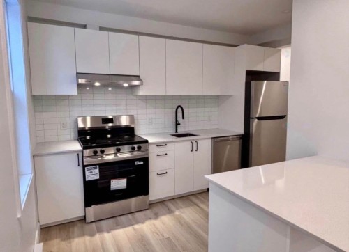Cuisine - 6-2431 4E Avenue, Québec (La Cité-Limoilou), QC - Indoor Photo Showing Kitchen With Upgraded Kitchen