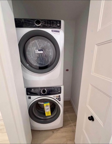 Salle de lavage - 6-2431 4E Avenue, Québec (La Cité-Limoilou), QC - Indoor Photo Showing Laundry Room