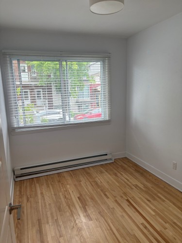 Bedroom - 2-7728 Av. De L'Épée, Montréal (Villeray/Saint-Michel/Parc-Extension), QC - Indoor Photo Showing Other Room