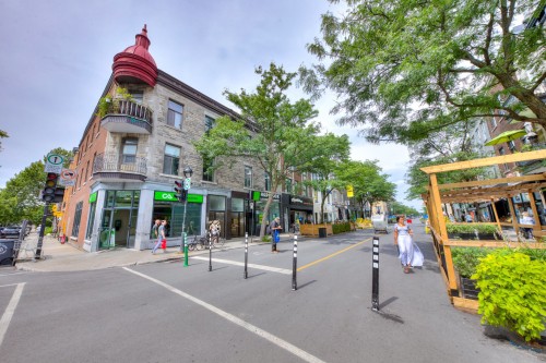 Rue - 2007 Av. Du Mont-Royal E., Montréal (Le Plateau-Mont-Royal), QC - Outdoor