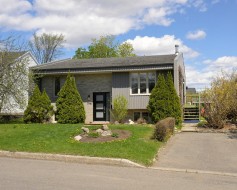 216 Rue Charlebois Québec (Beauport), QC G1C 5S4