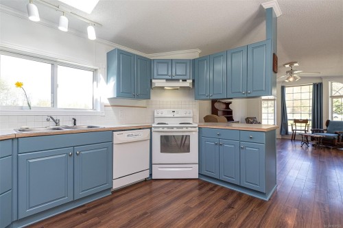 7600 Westholme Rd, Duncan, BC 