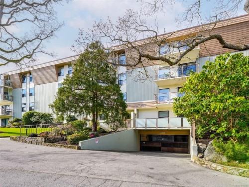 #303-2125 Oak Bay Ave  Oak Bay, BC V8R 1G1