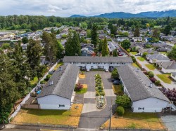 #12-1030 Trunk Rd Duncan, BC V9L 2S2