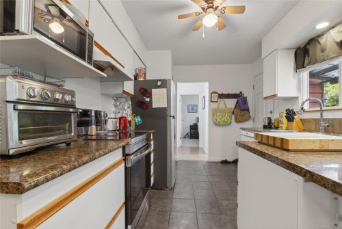 2967 Sherman Rd, Duncan, BC 