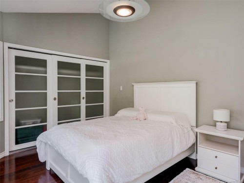 596 Towner Rd, North Saanich, BC 