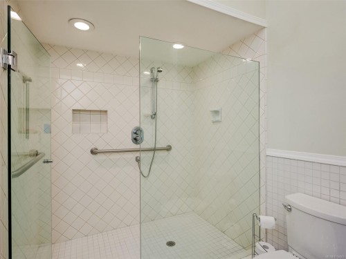 596 Towner Rd, North Saanich, BC 