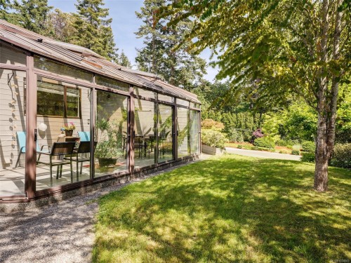 596 Towner Rd, North Saanich, BC 