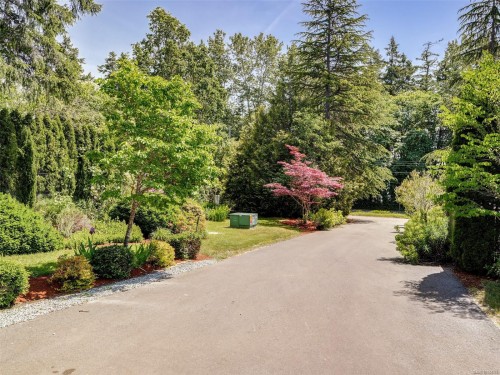 596 Towner Rd, North Saanich, BC 