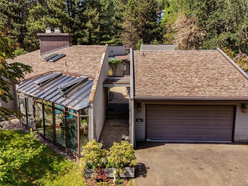 596 Towner Rd, North Saanich, BC 