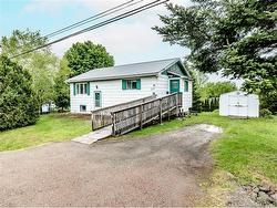 377 Marguerite Dieppe, NB E1A 7N7