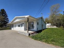 1043 Victoria ST Edmundston, NB E3V 3T6