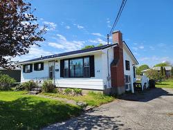 68 Sherwood DR  Saint John, NB E2J 3H8