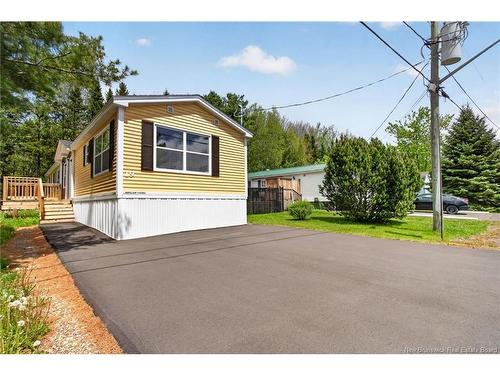 19 Bentley Ave, Moncton, NB 