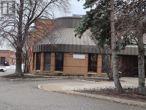 7461 Pacific Circle, Mississauga, ON 