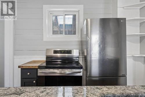 457 Bolivar Street, Peterborough, ON - Indoor Photo Showing Kitchen