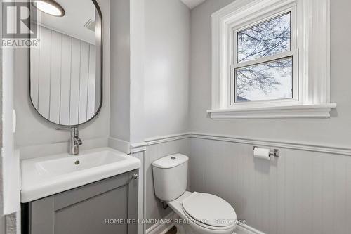 457 Bolivar Street, Peterborough, ON - Indoor Photo Showing Bathroom