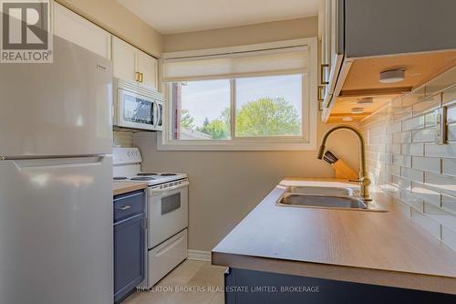 11 - 316 Forsyth Street, Gananoque, ON - Indoor Photo Showing Kitchen