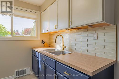 11 - 316 Forsyth Street, Gananoque, ON - Indoor Photo Showing Kitchen With Double Sink