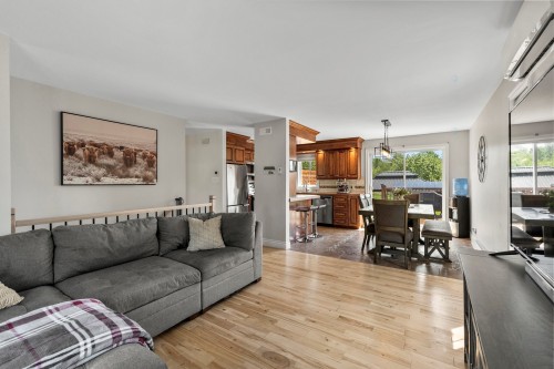 Salon - 2895 Rue Ste-Anne, Sainte-Justine-De-Newton, QC - Indoor Photo Showing Living Room