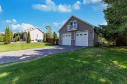 Garage - 