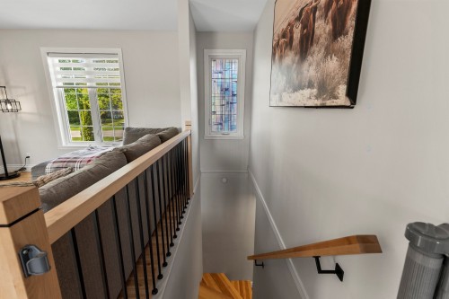 Escalier - 2895 Rue Ste-Anne, Sainte-Justine-De-Newton, QC - Indoor Photo Showing Other Room