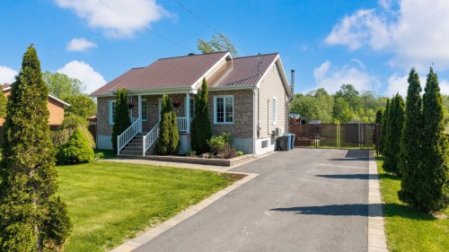 Façade - 2895 Rue Ste-Anne, Sainte-Justine-De-Newton, QC - Outdoor